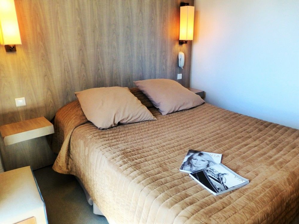 Bliss Hotel Cogolin Exteriör bild
